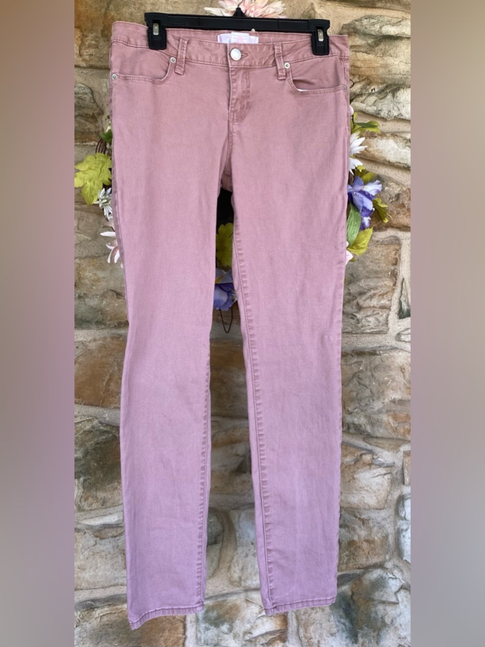 Women size 9 matt rose jeans